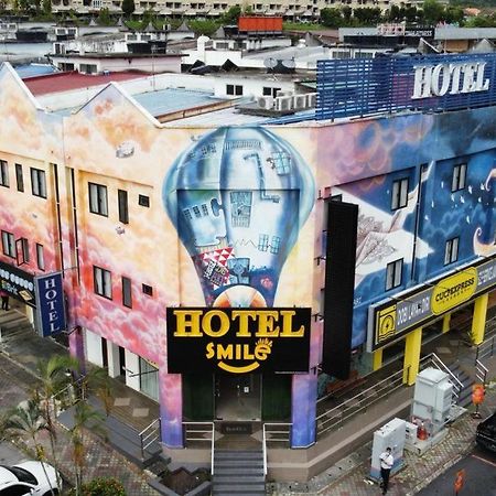 Smile Hotel Shah Alam Seksyen 9 Exterior foto